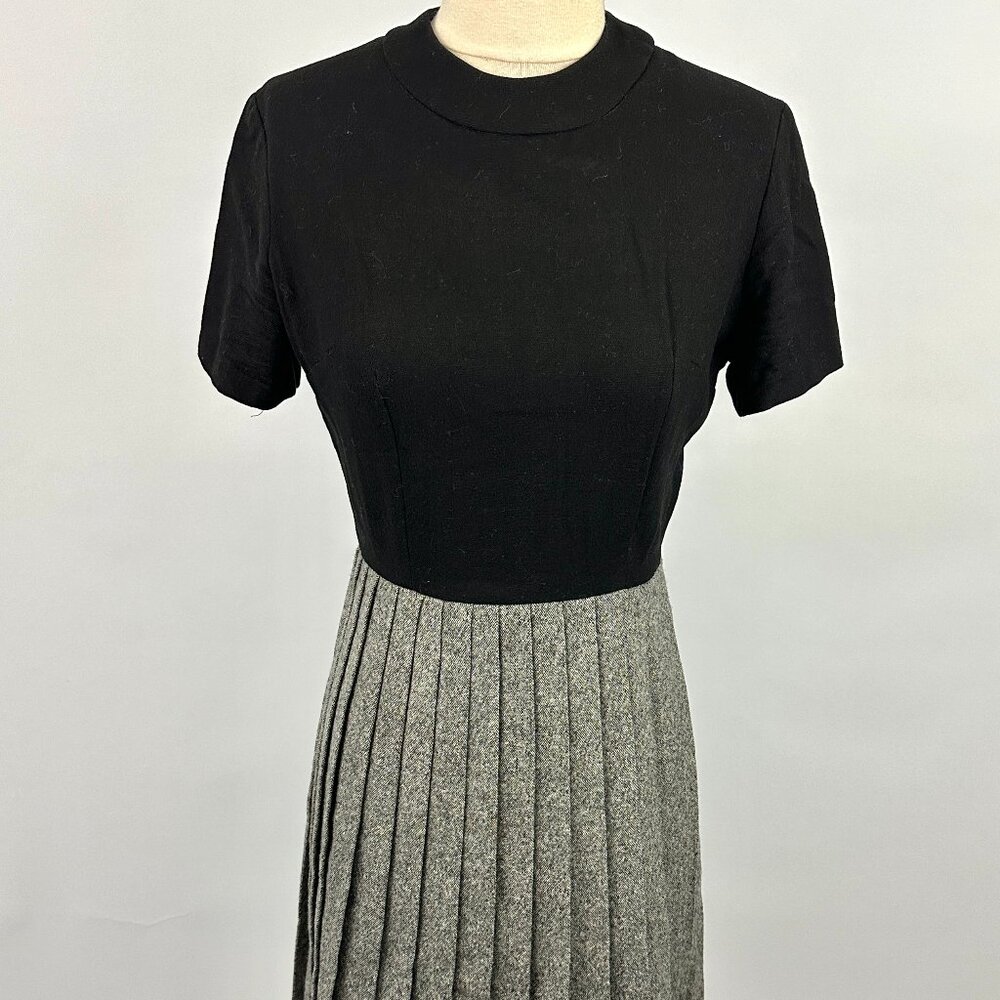 1980s Vintage Wool Dress | Black White | Pleated Skirt